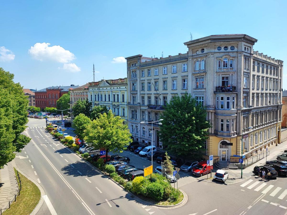 Апартаменты Centrum Apartament Przytulny Свидница Экстерьер фото